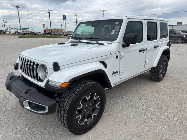 2025 Jeep Wrangler Sahara's photo