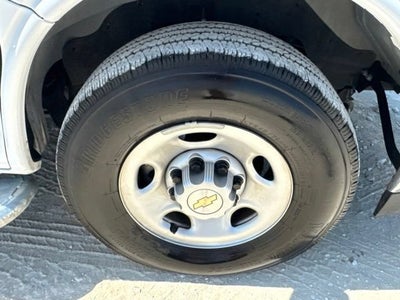 2025 Chevrolet Express Cargo WT