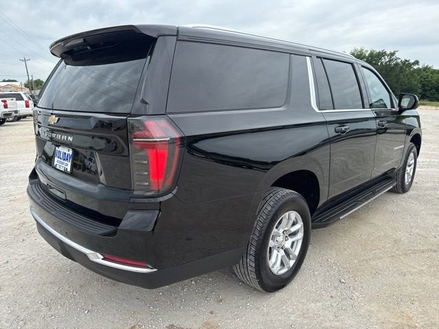 2025 Chevrolet Suburban LS