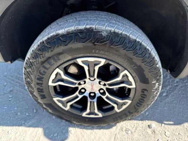 2025 GMC Canyon AT4