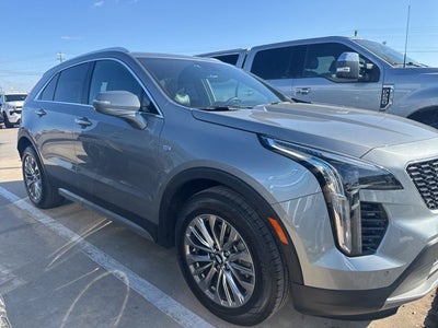 2023 Cadillac XT4 Premium Luxury