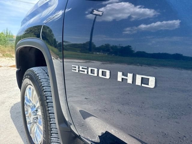 2022 Chevrolet Silverado 3500 HD High Country
