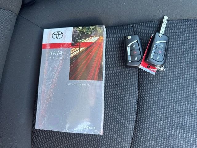 2024 Toyota RAV4 LE
