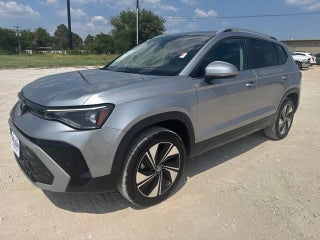 2025 Volkswagen Taos SE