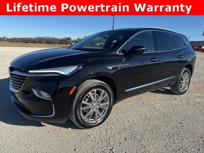 2023 Buick Enclave Essence