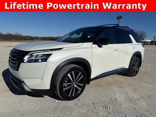 2023 Nissan Pathfinder Platinum