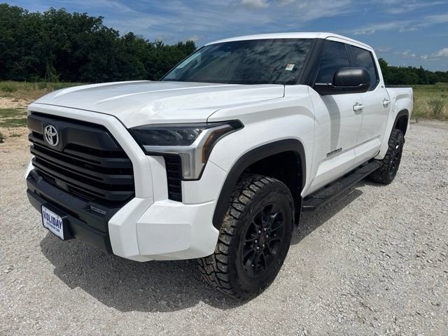 2024 Toyota Tundra 4WD SR5