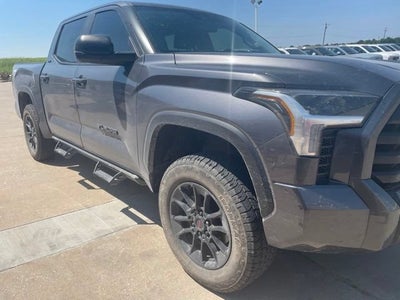 2024 Toyota Tundra 4WD SR5