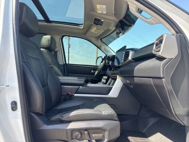 2024 Toyota Sequoia SR5