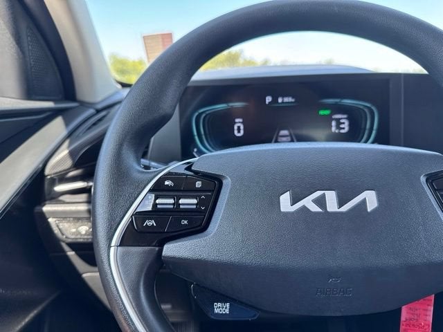 2025 Kia Niro LX