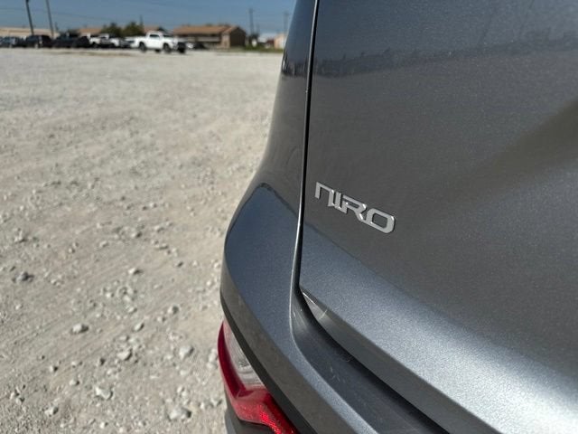2025 Kia Niro LX