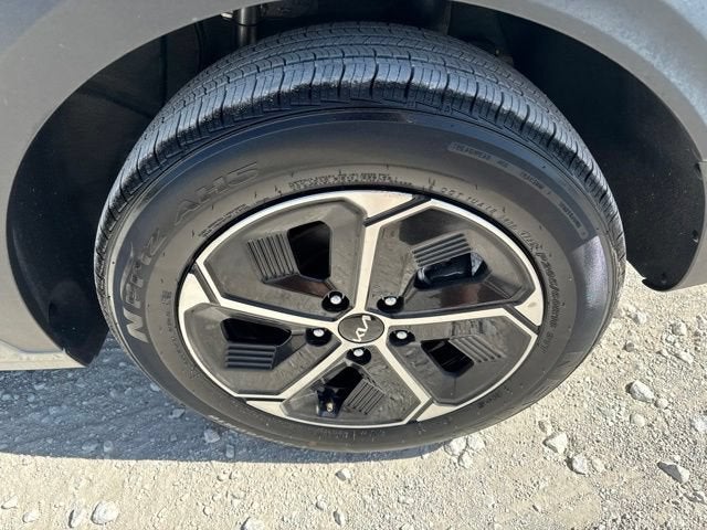2025 Kia Niro LX