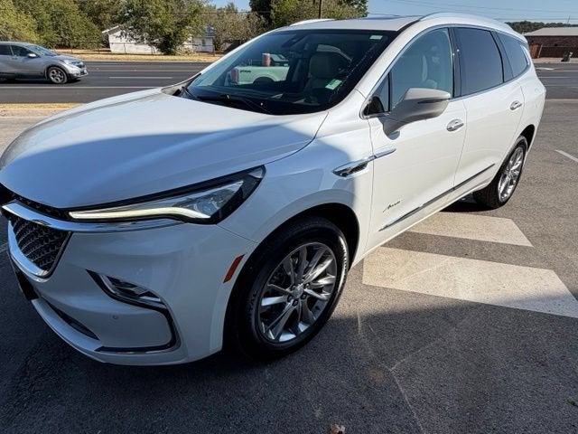 2022 Buick Enclave Avenir