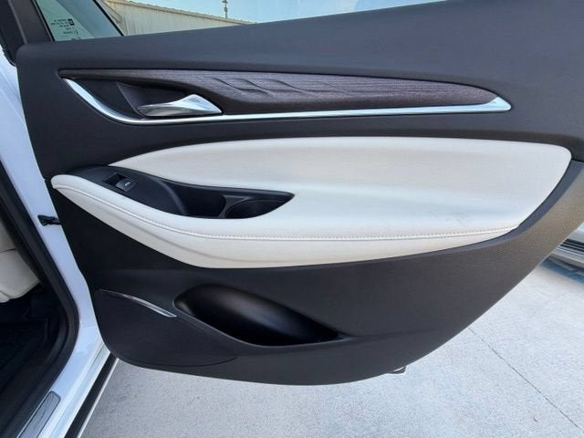 2022 Buick Enclave Avenir