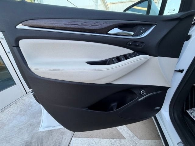 2022 Buick Enclave Avenir