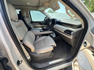 2023 Lincoln Navigator Reserve