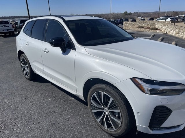 2025 Volvo XC60 Plus