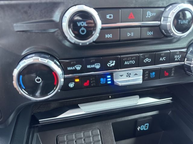 2025 Ford F-250SD Platinum