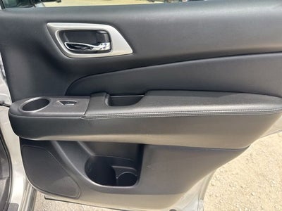2020 Nissan Pathfinder SL