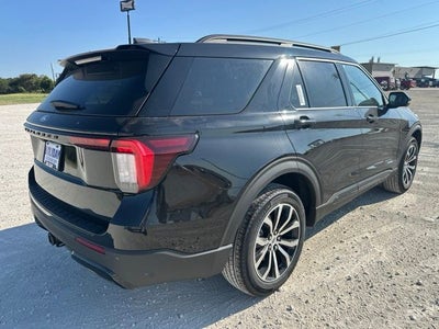 2027 Ford Explorer ST-Line