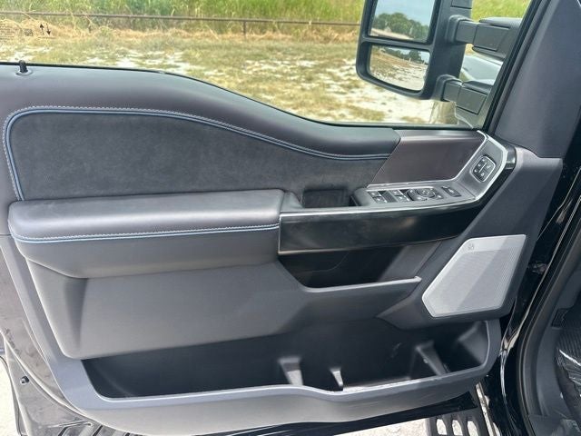 2026 Ford F-250SD Platinum Retail