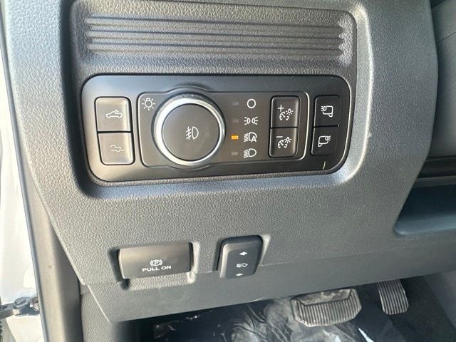 2026 Ford F-350SD Platinum Retail