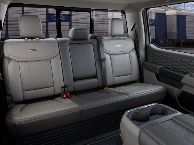2027 Ford F-350SD Platinum DRW