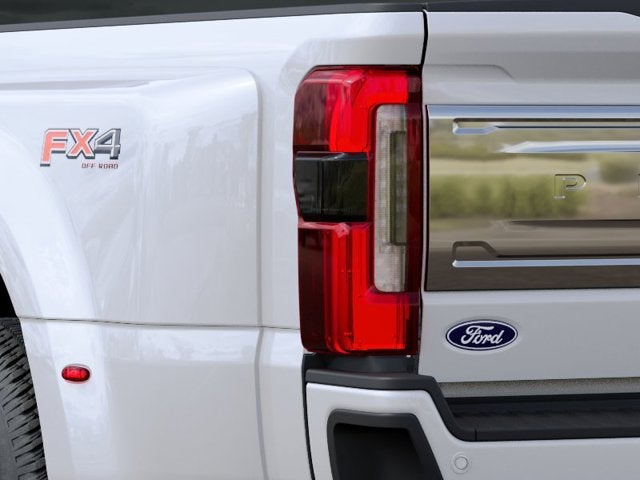 2027 Ford F-350SD Platinum DRW