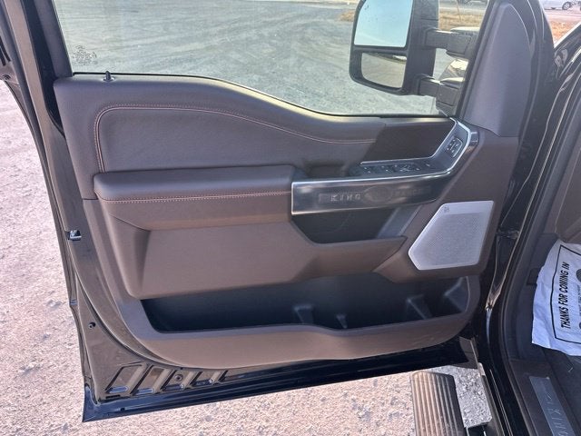 2027 Ford F-350SD King Ranch DRW