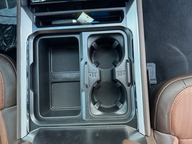 2027 Ford F-350SD King Ranch DRW