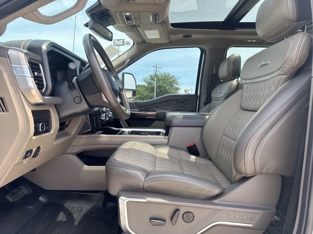 2025 Ford F-450SD Platinum