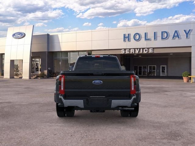 2026 Ford F-450SD Lariat DRW