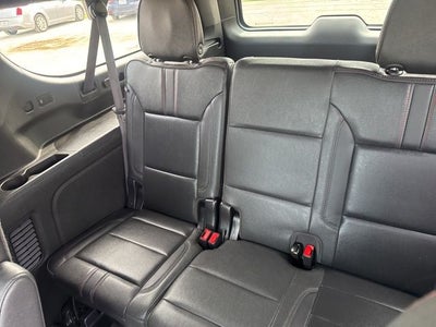 2023 Chevrolet Suburban RST