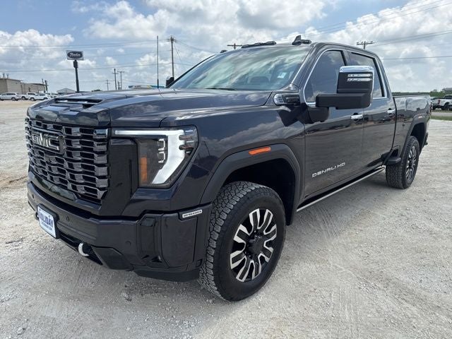 2025 GMC Sierra 4WD Crew Cab Long Box Denali Ultimate's photo