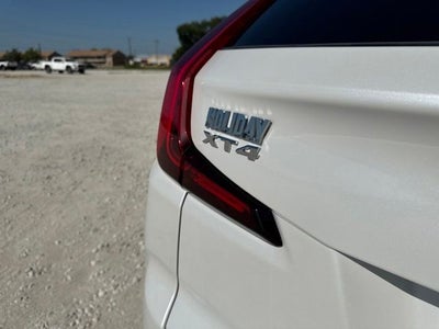2022 Cadillac XT4 Premium Luxury