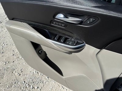 2022 Cadillac XT4 Premium Luxury