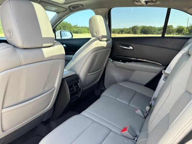 2022 Cadillac XT4 Premium Luxury