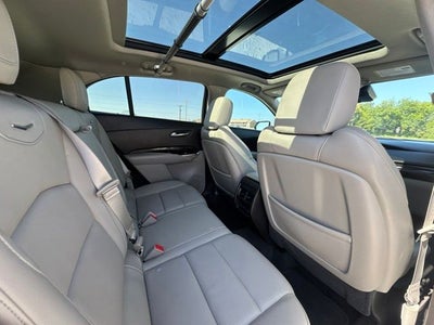 2022 Cadillac XT4 Premium Luxury