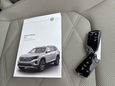 2024 Volkswagen Atlas 2.0T SE w/Technology