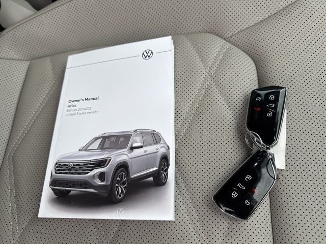 2024 Volkswagen Atlas 2.0T SE w/Technology