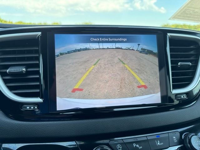 2025 Chrysler Pacifica Select
