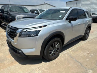 2024 Nissan Pathfinder S