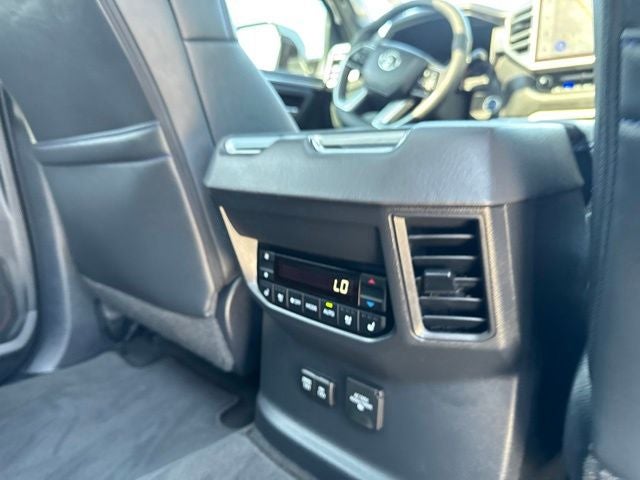 2023 Toyota Sequoia Platinum