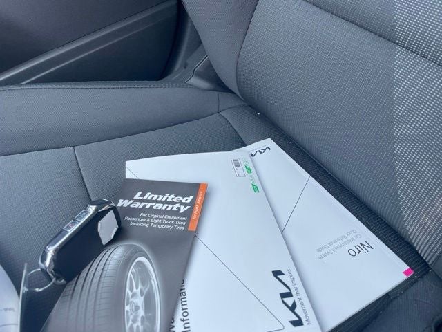 2025 Kia Niro LX
