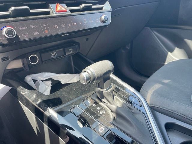 2025 Kia Niro LX