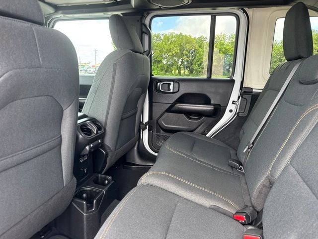 2024 Jeep Wrangler 4-Door Sahara 4x4