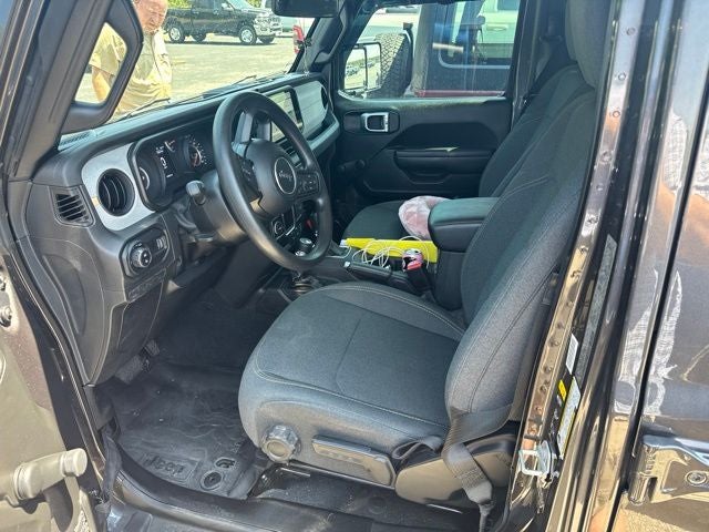 2024 Jeep Gladiator Sport